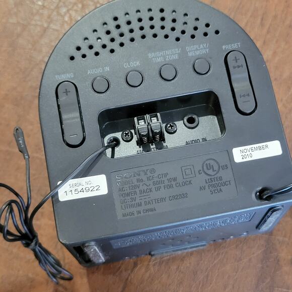 Sony Dream Machine ICF-C7IP AM/FM Radio Alarm Clock iPod Dock - Picture 5 of 9